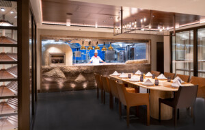 Aroya restaurant